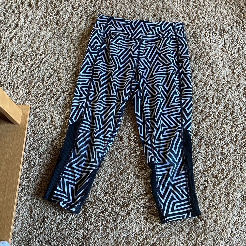 Girls leggings. Good condition. Size L 10/12